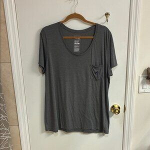 The North Face Women's Short Sleeve Gray Pocket Tee Sz XXL